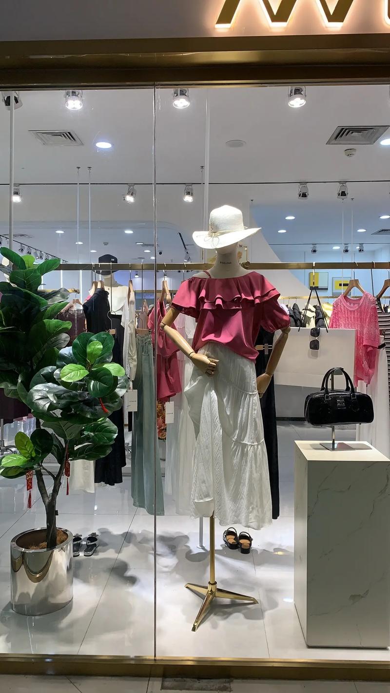 实体服装店